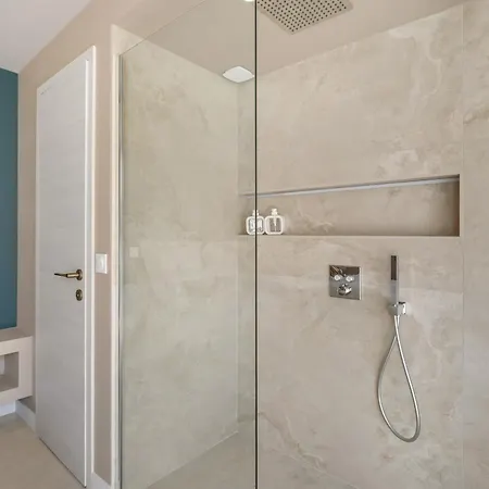 Villa Passage Luxury 2 Facing Port Nature Walkways *
